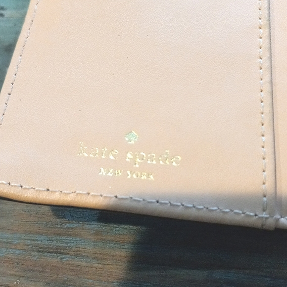 Kate Spade wallet - Picture 6 of 13